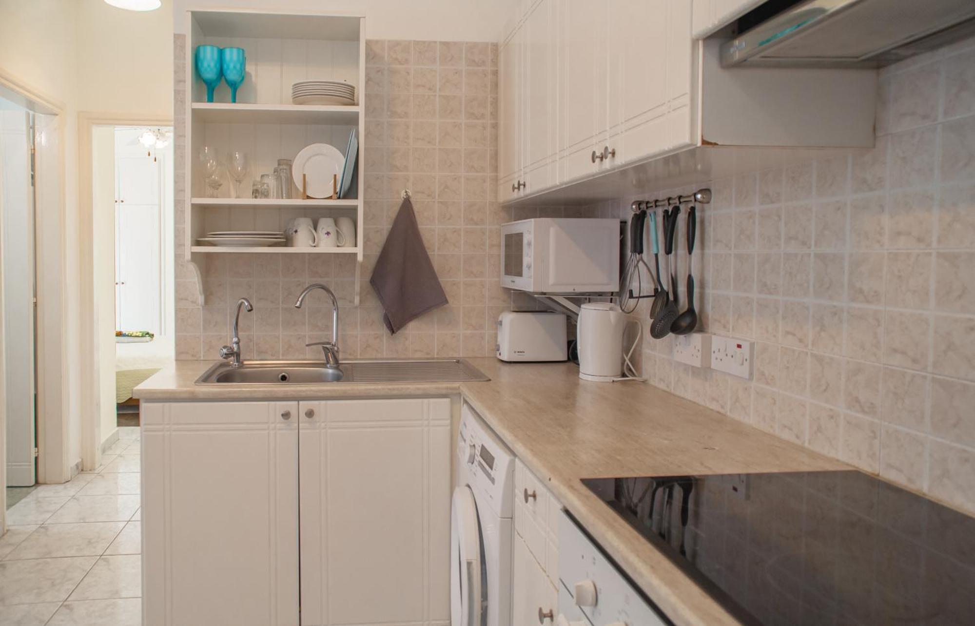 Cozy 1 Bedroom Apartment In Walking Distance To The Municipal Beach Paphos Exteriér fotografie