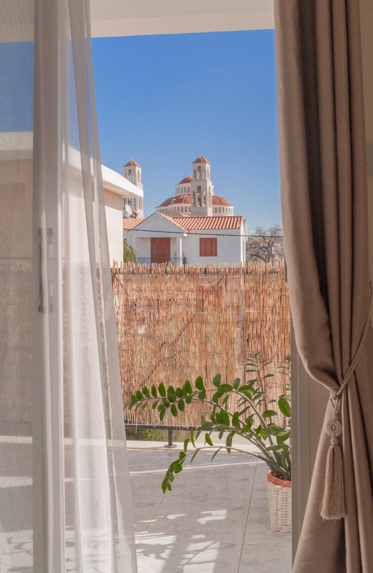 Cozy 1 Bedroom Apartment In Walking Distance To The Municipal Beach Paphos Exteriér fotografie